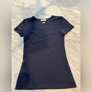 Contour hip length short sleeve tee, sold out navy colour, size Small